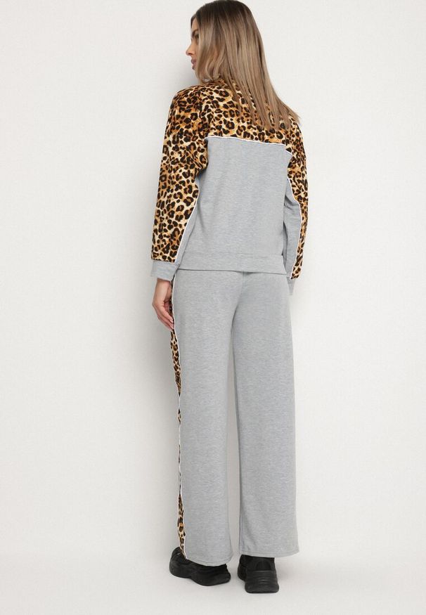 Born2be - Szary Komplet Dresowy Bluza ze Stójką i Szerokie Spodnie w Panterkę Savorre. Kolor: szary. Materiał: dresówka. Wzór: motyw zwierzęcy