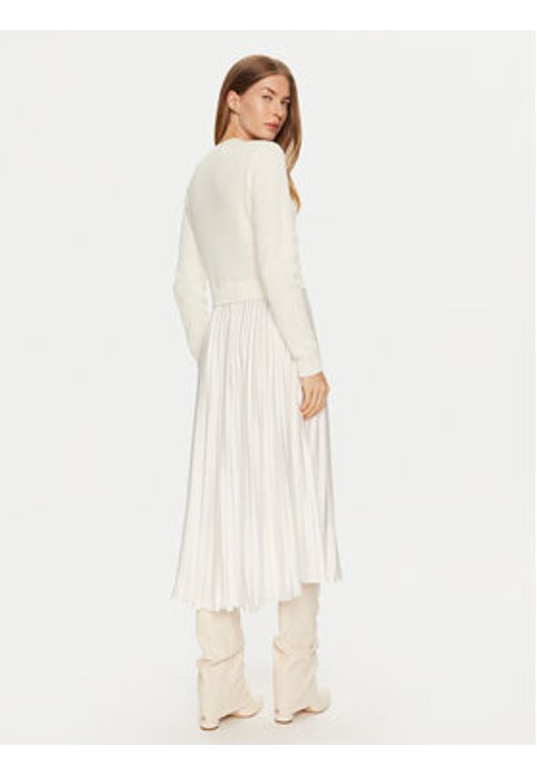 ViCOLO Sukienka codzienna 77090S Biały Regular Fit. Okazja: na co dzień. Kolor: biały. Materiał: syntetyk. Typ sukienki: proste. Styl: casual