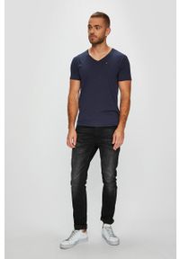 Tommy Jeans - T-shirt DM0DM04410. Okazja: na co dzień. Kolor: niebieski. Materiał: dzianina. Styl: casual #5