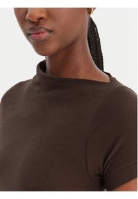 Guess Bluzka W6RP16 KD012 Brązowy Regular Fit. Kolor: brązowy. Materiał: syntetyk #2