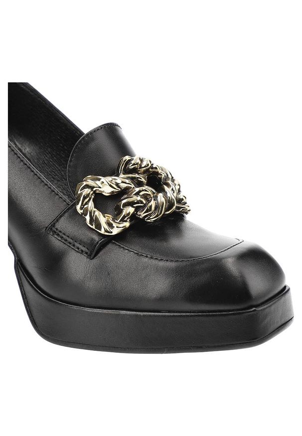 Czarne Półbuty Carinii Eleganckie Skórzane Buty Damskie. Okazja: na co dzień. Kolor: czarny. Materiał: skóra. Wzór: aplikacja, geometria. Obcas: na obcasie. Styl: elegancki. Wysokość obcasa: średni