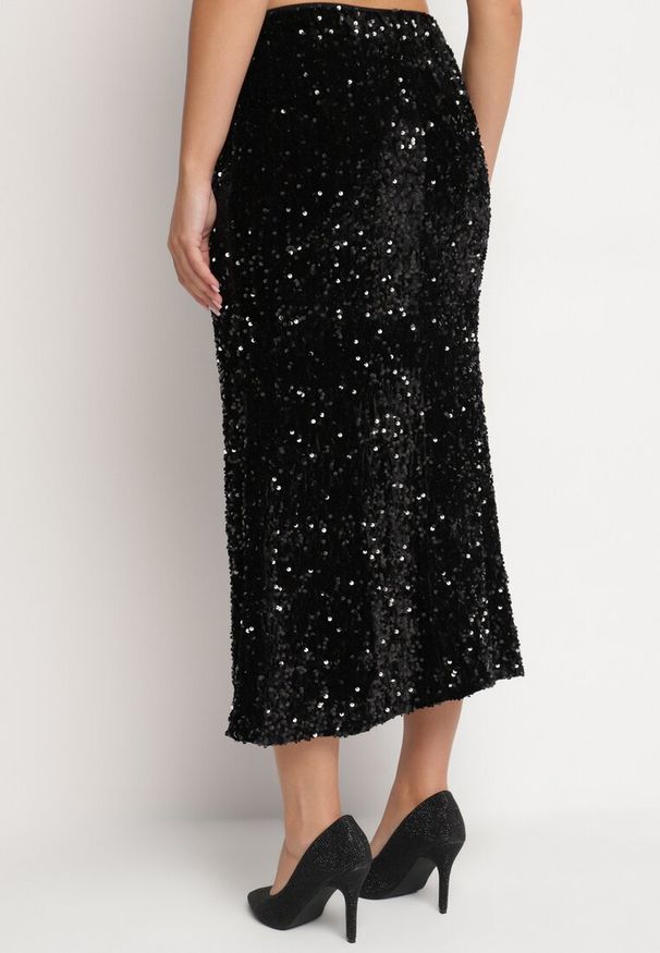Born2be - Czarna Cekinowa Spódnica z Wysokim Stanem Alimi. Okazja: na co dzień. Stan: podwyższony. Kolor: czarny. Materiał: tkanina. Wzór: aplikacja. Styl: klasyczny, casual