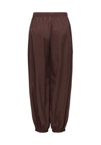 only - ONLY Spodnie materiałowe Scarly 15380514 Brązowy Relaxed Fit. Kolor: brązowy. Materiał: materiał #2
