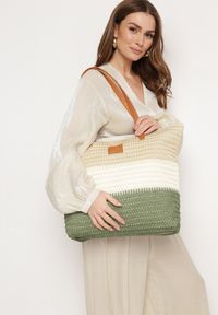 Born2be - Beżowo-Zielona Torebka Tote w Stylu Boho z Plecionki na Suwak Rin. Kolor: zielony. Sezon: lato. Styl: boho