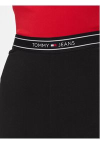 Tommy Jeans Szorty rowerowe DW0DW17319 Czarny Slim Fit. Kolor: czarny. Materiał: wiskoza