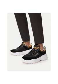 Sneakersy Versace Jeans Couture. Kolor: czarny #1
