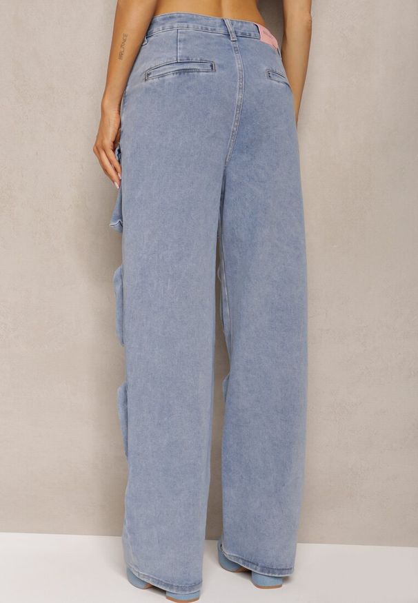 Renee - Niebieskie Spodnie High Waist z Prostymi Nogawkami i Ozdobnymi Kieszeniami Quliana. Okazja: na co dzień. Stan: podwyższony. Kolor: niebieski. Styl: elegancki, casual