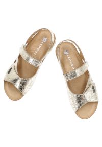 Złote Sandały Armodo Stylowe Płaskie Obuwie Damskie. Okazja: na co dzień, na spacer. Nosek buta: otwarty. Zapięcie: rzepy. Kolor: złoty. Materiał: skóra. Sezon: lato. Styl: elegancki #3