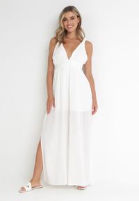Born2be - Biały Wiskozowy Kombinezon z Gumką w Pasie i Plecionym Sznurkiem z Lnem Evalin. Kolor: biały. Materiał: len, wiskoza. Długość rękawa: na ramiączkach. Wzór: aplikacja #1