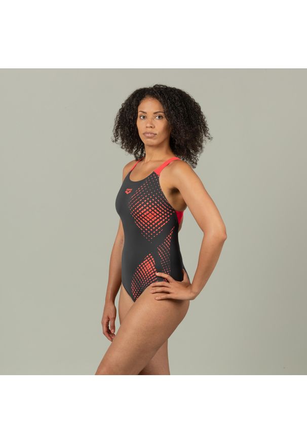 Strój jednoczęściowy pływacki damski Arena Swimpro. Kolor: szary, pomarańczowy, wielokolorowy. Materiał: poliester, materiał