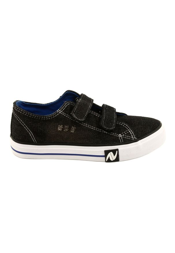 Trampki Na Rzepy Jeans Black Atletico WY21427 czarne. Okazja: na uczelnię. Zapięcie: rzepy. Kolor: czarny. Materiał: jeans. Styl: klasyczny
