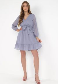 Born2be - Niebieska Sukienka Pronestra. Kolor: niebieski. Materiał: tkanina, materiał. Wzór: gładki. Typ sukienki: kopertowe. Styl: elegancki. Długość: mini #4