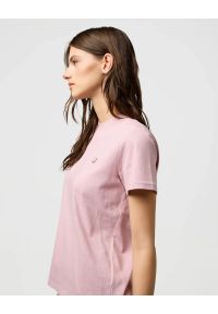 Wrangler - DAMSKA KOSZULKA WRANGLER SIGN OFF TEE KEEPSAKE LILAC 112370740 #6