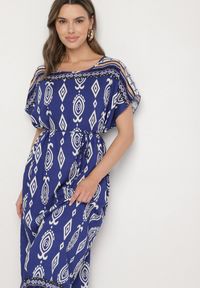 Born2be - Niebieska Pudełkowa Sukienka z Wiskozy w Etniczny Wzór Mirosela. Okazja: na co dzień. Kolor: niebieski. Materiał: wiskoza. Długość rękawa: krótki rękaw. Styl: klasyczny, casual, elegancki #3