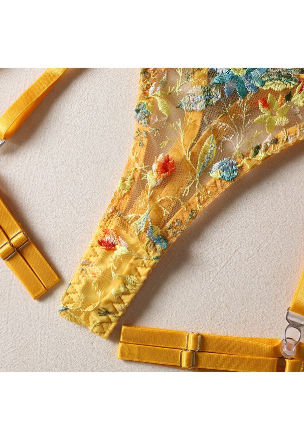 Intica - Komplet bielizny z kwiatowym haftem na specjalne okazje Sylvianne. Kolor: wielokolorowy. Materiał: materiał. Wzór: kwiaty, haft