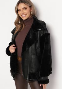 Born2be - Czarna Kurtka Biker z Kożuszkiem Burena. Kolor: czarny. Wzór: paski #4