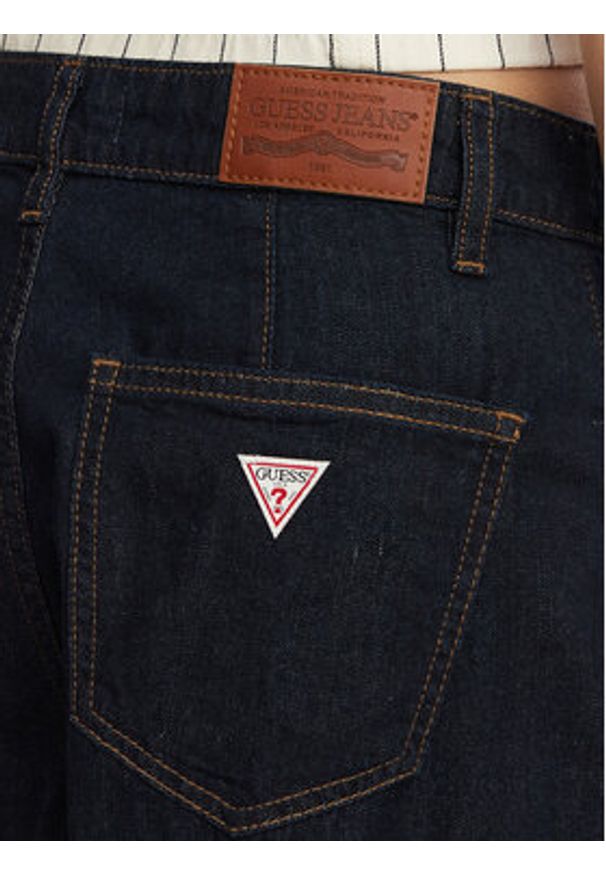 Guess Jeans Bermudy W6GDY5 D7971 Granatowy Bermuda Fit. Kolor: niebieski. Materiał: bawełna