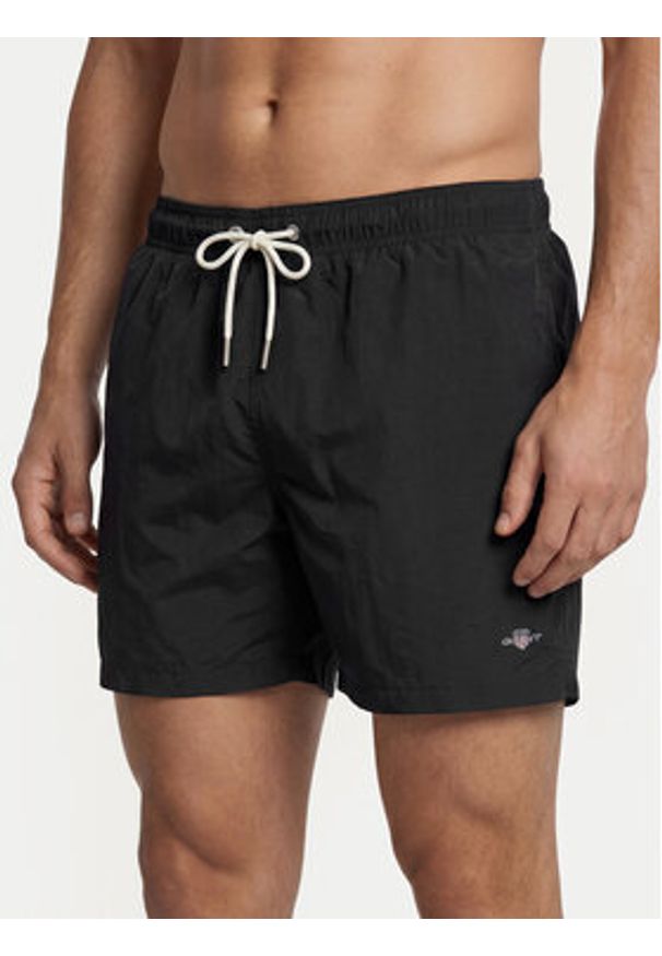 GANT - Gant Szorty kąpielowe 920026000 Czarny Regular Fit. Kolor: czarny. Materiał: syntetyk