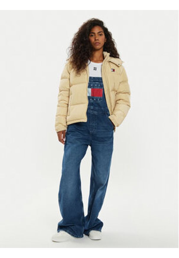 Tommy Jeans Kurtka puchowa Alaska DW0DW18610 Beżowy Regular Fit. Kolor: beżowy. Materiał: syntetyk