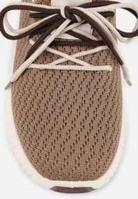 Born2be - Jasnobrązowe Sneakersy z Podwójnym Sznurowaniem Dorielle. Nosek buta: okrągły. Kolor: brązowy. Materiał: materiał. Obcas: na obcasie. Wysokość obcasa: niski #7