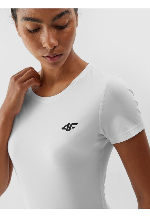 4f - Koszulka treningowa szybkoschnąca z materiału z recyklingu damska. Kolor: biały. Materiał: materiał. Sport: fitness