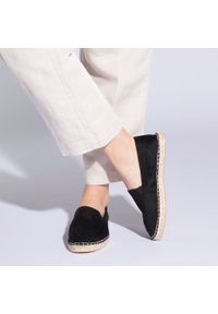 Wittchen - Damskie espadryle z ekozamszu czarne. Nosek buta: okrągły. Kolor: czarny. Materiał: skóra ekologiczna. Sezon: lato. Obcas: na obcasie. Styl: elegancki, wakacyjny. Wysokość obcasa: niski #5