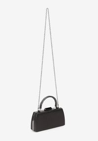 Born2be - Czarna Torebka Kopertówka z Metalową Rączką i Łańcuszkiem Xilagia. Kolor: czarny. Styl: elegancki, casual. Rodzaj torebki: na ramię