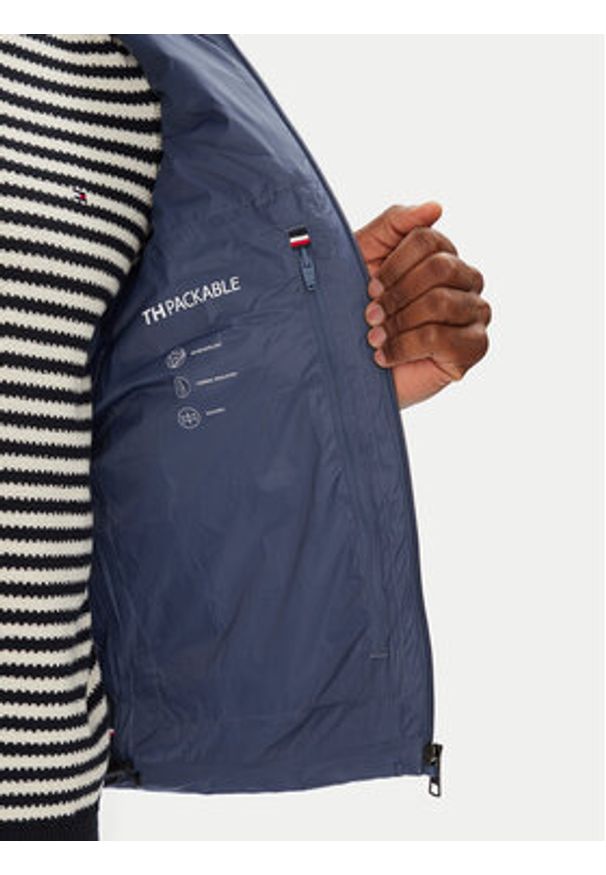 TOMMY HILFIGER - Tommy Hilfiger Kurtka przejściowa MW0MW37634 Niebieski Regular Fit. Kolor: niebieski. Materiał: syntetyk