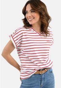 Volcano - T-shirt w paski, Comfort Fit, T-PORTO. Typ kołnierza: dekolt w serek. Kolor: czerwony. Materiał: materiał, bawełna, elastan. Długość rękawa: krótki rękaw. Długość: krótkie. Wzór: paski