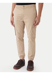 Calvin Klein Jeans Joggery Comfort LV04RD608G Brązowy Skinny Fit. Kolor: brązowy. Materiał: bawełna #1