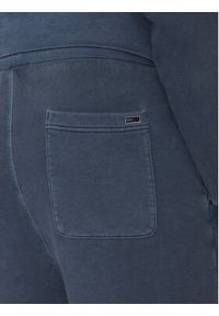 Tommy Jeans Szorty sportowe Varsity DM0DM20936 Granatowy Regular Fit. Kolor: niebieski. Materiał: bawełna. Styl: sportowy #4