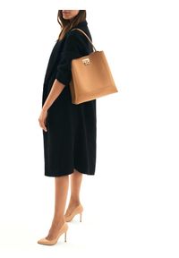 Kazar - Beżowe czółenka damskie. Kolor: beżowy. Materiał: skóra. Szerokość cholewki: normalna. Obcas: na obcasie. Styl: klasyczny. Wysokość obcasa: średni #6