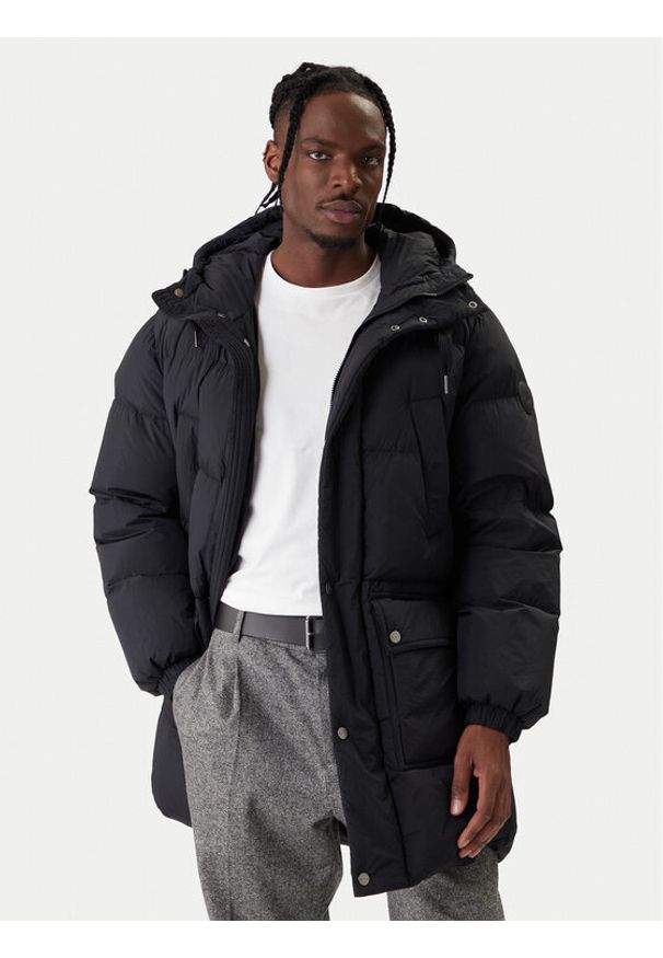 GANT - Gant Kurtka puchowa 7006568 Czarny Regular Fit. Kolor: czarny. Materiał: syntetyk