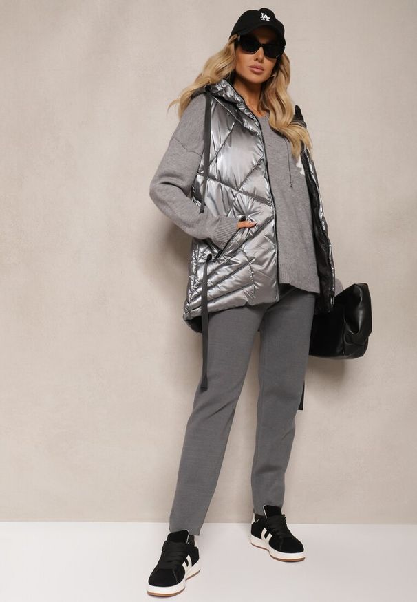 Renee - Ciemnoszare Spodnie z Bawełną High Waist Ozdobione Sznurkiem Venaline. Okazja: na co dzień. Stan: podwyższony. Kolor: szary. Materiał: bawełna. Wzór: aplikacja. Styl: casual, klasyczny