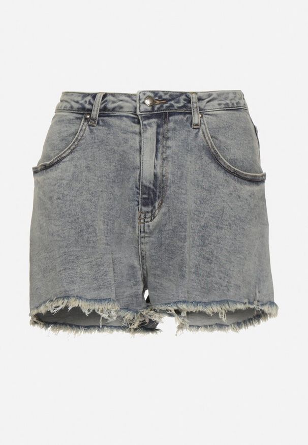 Born2be - Niebieskie Bawełniane Szorty Jeansowe z Postrzępionymi Nogawkami Navima. Okazja: na co dzień. Kolor: niebieski. Materiał: jeans, bawełna. Styl: casual, klasyczny