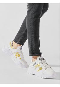 Versace Jeans Couture Sneakersy 75YA3SC2 Biały. Kolor: biały