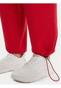 Hugo - HUGO Spodnie dresowe Norata_B 50542564 Czerwony Baggy Fit. Kolor: czerwony. Materiał: bawełna #5