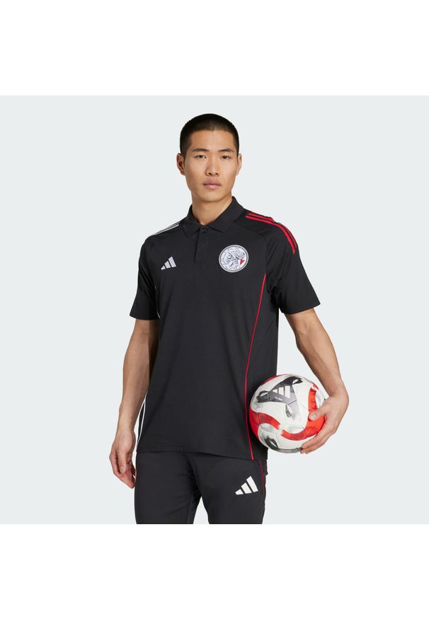 Adidas - Koszulka polo Ajax Amsterdam Tiro 25 Competition. Typ kołnierza: polo. Kolor: czarny, biały, czerwony, wielokolorowy. Sport: piłka nożna