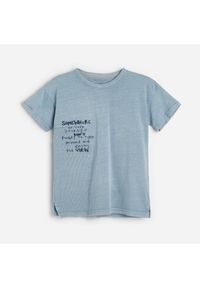 Reserved - Bawełniany t-shirt z efektem sprania -. Kolor: niebieski. Materiał: bawełna #1