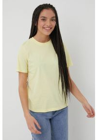 Superdry t-shirt bawełniany kolor żółty. Kolor: żółty. Materiał: bawełna. Długość rękawa: krótki rękaw. Długość: krótkie. Wzór: gładki