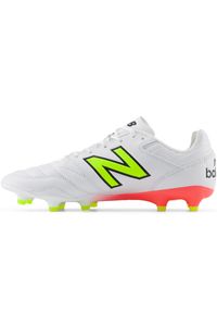 Korki męskie New Balance 442 V2 PRO FG MS41FMB2 – białe. Zapięcie: sznurówki. Kolor: biały. Materiał: skóra, materiał, nylon, syntetyk. Szerokość cholewki: normalna. Sport: piłka nożna, fitness #3