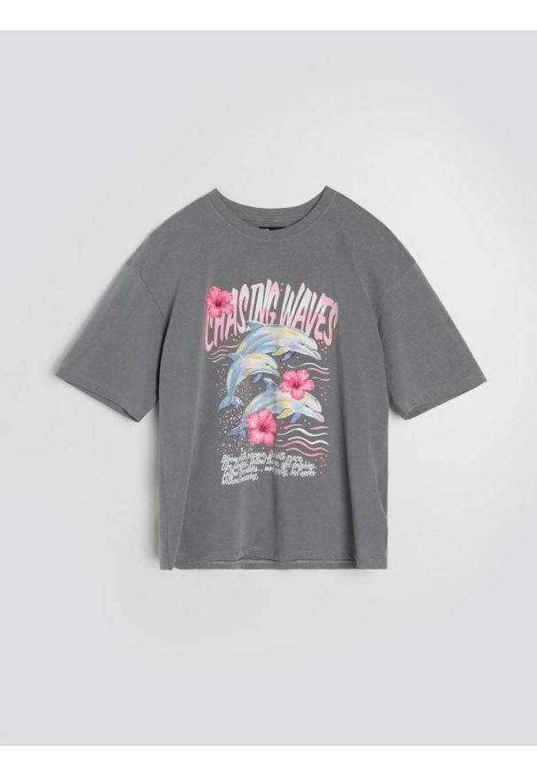 Sinsay - Bawełniana koszulka z nadrukiem delfinów - szary. Kolor: szary. Materiał: bawełna. Wzór: nadruk