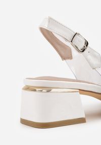Born2be - Białe Transparentne Sandały VICES na Obcasie z Klamerką z Cyrkoniami na Nosku Penriane. Okazja: na co dzień. Kolor: biały. Materiał: jeans, satyna. Wzór: aplikacja. Obcas: na obcasie. Styl: glamour, casual, elegancki. Wysokość obcasa: średni #7