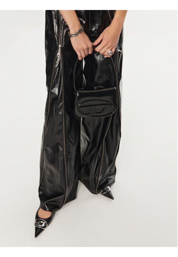 Diesel Baleriny D-Venus Bal Y03452 PR818 T8013 Czarny. Kolor: czarny. Materiał: skóra