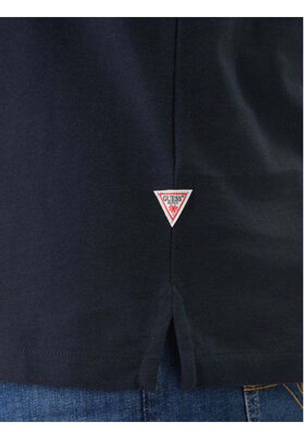 Guess Polo F6GP01 K8FQ4 Granatowy Regular Fit. Typ kołnierza: polo. Kolor: niebieski. Materiał: bawełna