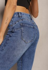 Renee - Niebieskie Elastyczne Jeansy Skinny z Efektem Push Up Aelona. Kolor: niebieski