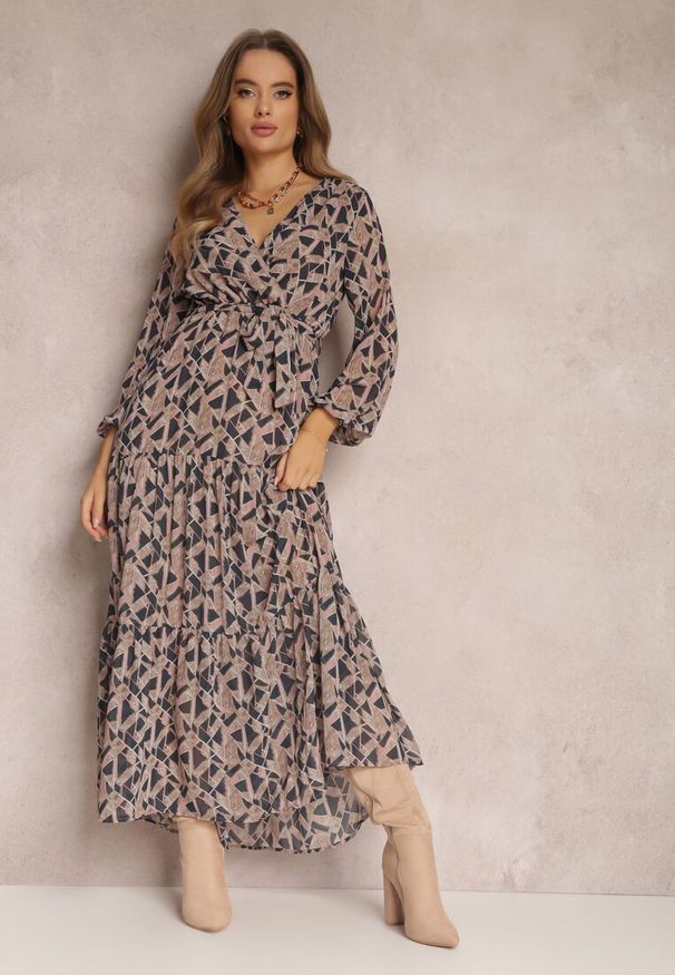 Renee - Czarno-Beżowa Sukienka Kopertowa z Gumką w Talii Jarne. Kolor: beżowy. Materiał: materiał, tkanina. Długość rękawa: długi rękaw. Typ sukienki: kopertowe. Styl: boho. Długość: maxi