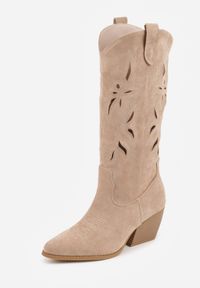 Born2be - Ciemnobeżowe Kozaki Kowbojki na Stożkowym Obcasie z Ażurową Cholewką Tidanna. Okazja: na co dzień, na randkę. Kolor: beżowy. Szerokość cholewki: normalna. Wzór: ażurowy. Materiał: zamsz, jeans. Sezon: lato. Obcas: na obcasie. Styl: casual, klasyczny. Wysokość obcasa: średni #8