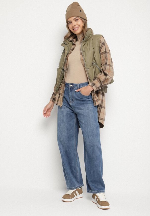 Born2be - Niebieskie Jeansy o Fasonie Loose z Wysokim Stanem Aneleria. Okazja: na co dzień. Stan: podwyższony. Kolor: niebieski. Styl: casual