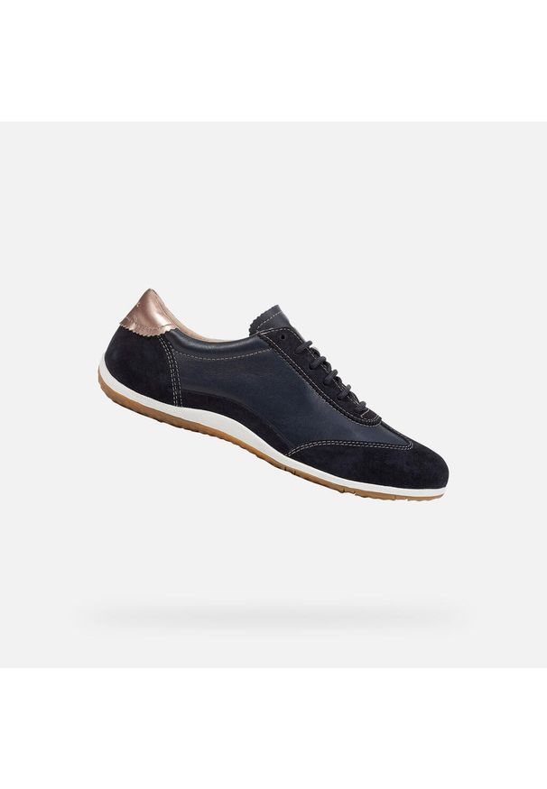 Sneakersy damskie Geox Vega. Kolor: niebieski. Materiał: skóra, guma. Wzór: aplikacja